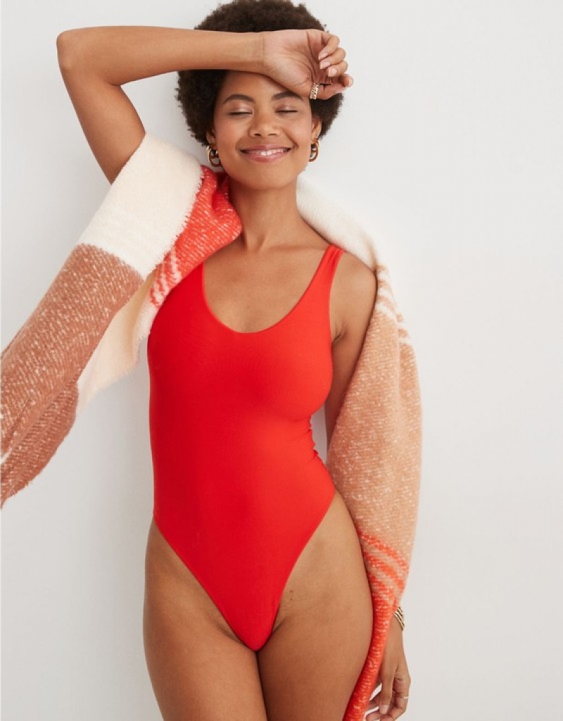 Aerie SMOOTHEZ Plunge Bodysuit Red | AVL-683409